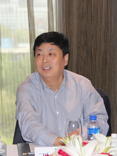 我校基金会第一届理事会第四次会议在北京召开