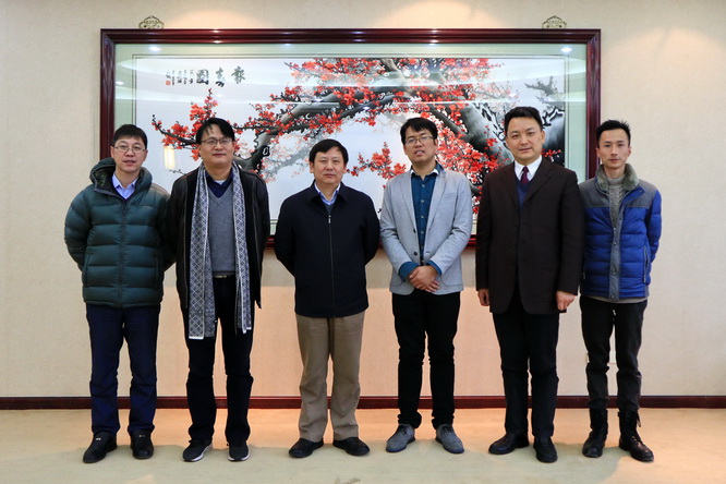 卢福财会见腾讯公司区域总编辑陈博一行