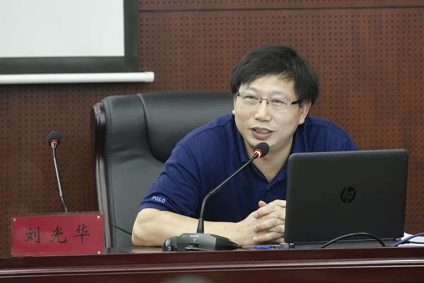 月27日下午,中共江西省委组织部部务委员,省委人才办专职副主任刘光华